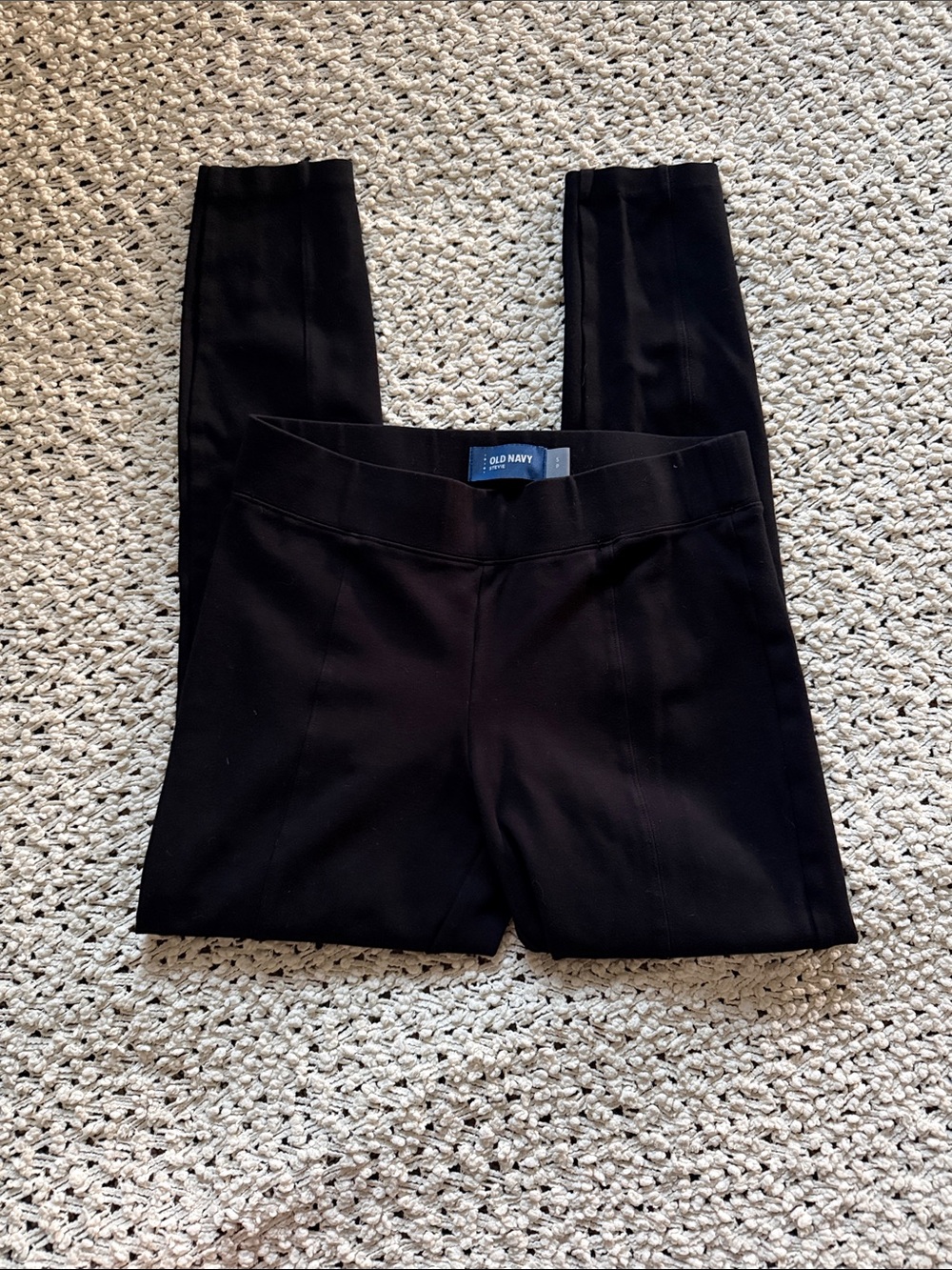 🖤 Old Navy Stevie Skinny Ponte Pants in Black Jack 🖤